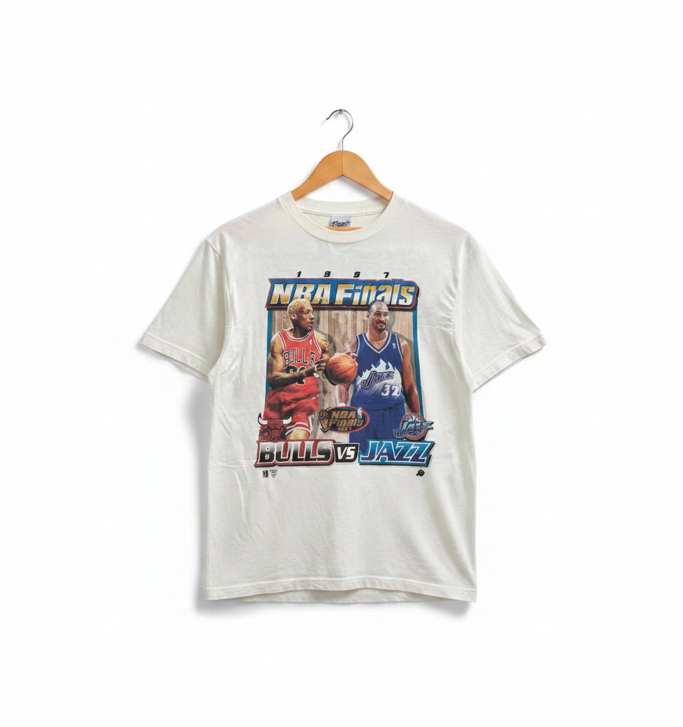 Vintage 1997 NBA Finals Bulls vs Jazz Mitchell & Ness T-Shirt