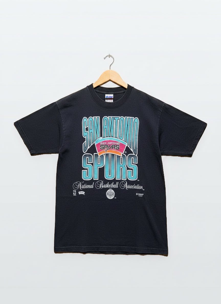 Vintage San Antonio Spurs NBA Graphic T-Shirt